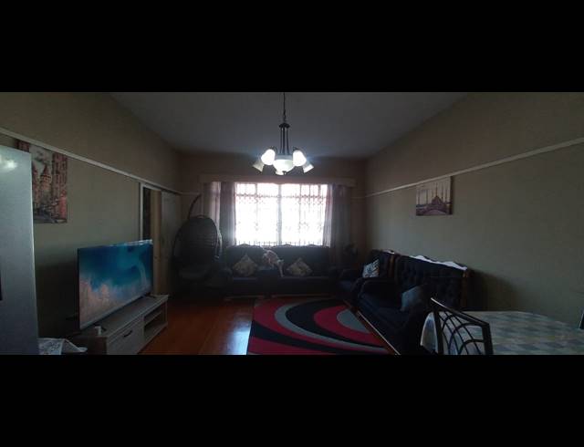 2.5 BEDROOM FLAT FOR SALE IN GLENWOOD